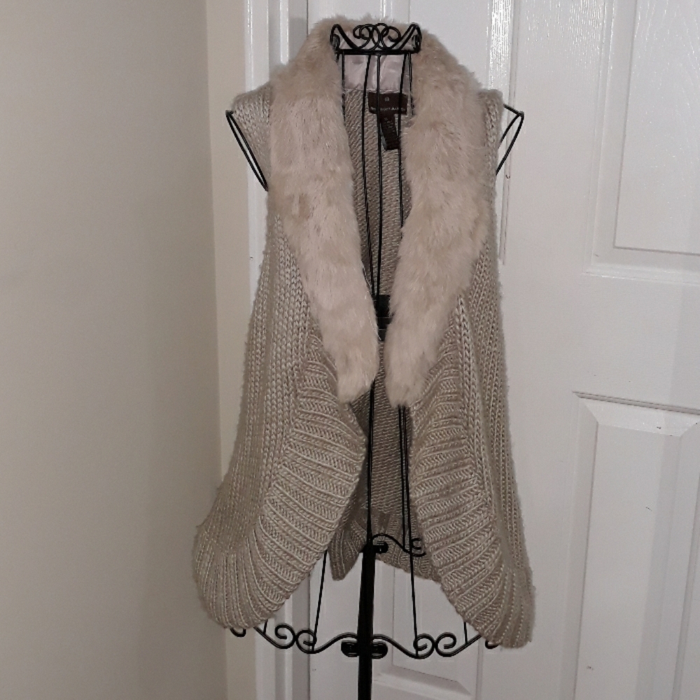 Fenn Wright Manson fur trimmed vest